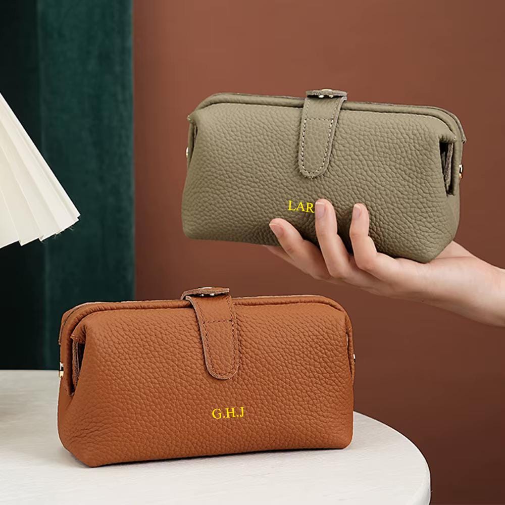 Personalized Leather Cosmetic Bag, Large Capacity Makeup Travel Case, Custom Engraved Cowhide Toiletry Bag, Luxury Bridesmaid Gift for Her - Tigre X Studio