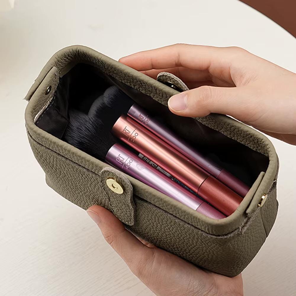 Personalized Leather Cosmetic Bag, Large Capacity Makeup Travel Case, Custom Engraved Cowhide Toiletry Bag, Luxury Bridesmaid Gift for Her - Tigre X Studio